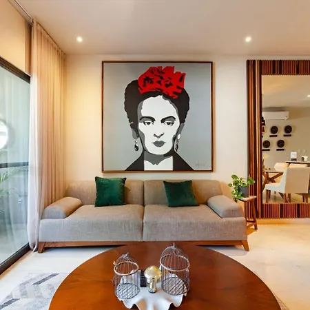 New! Lafrida Condo Style 10 Min To Caribbean!